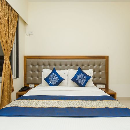 Oyo 11441 Hotel Blue Bells Residency Bombaim Exterior foto