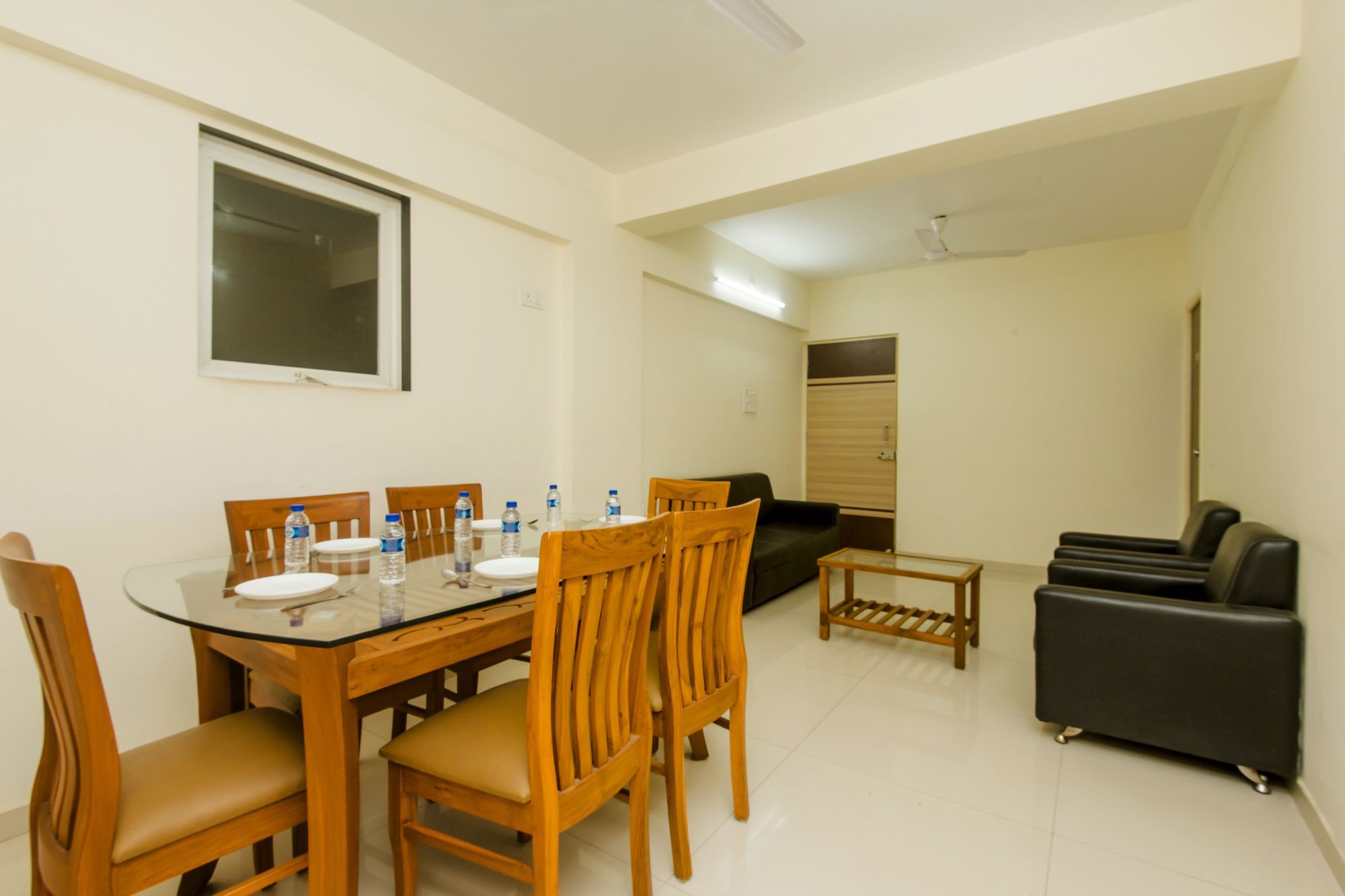 Oyo 11441 Hotel Blue Bells Residency Bombaim Exterior foto